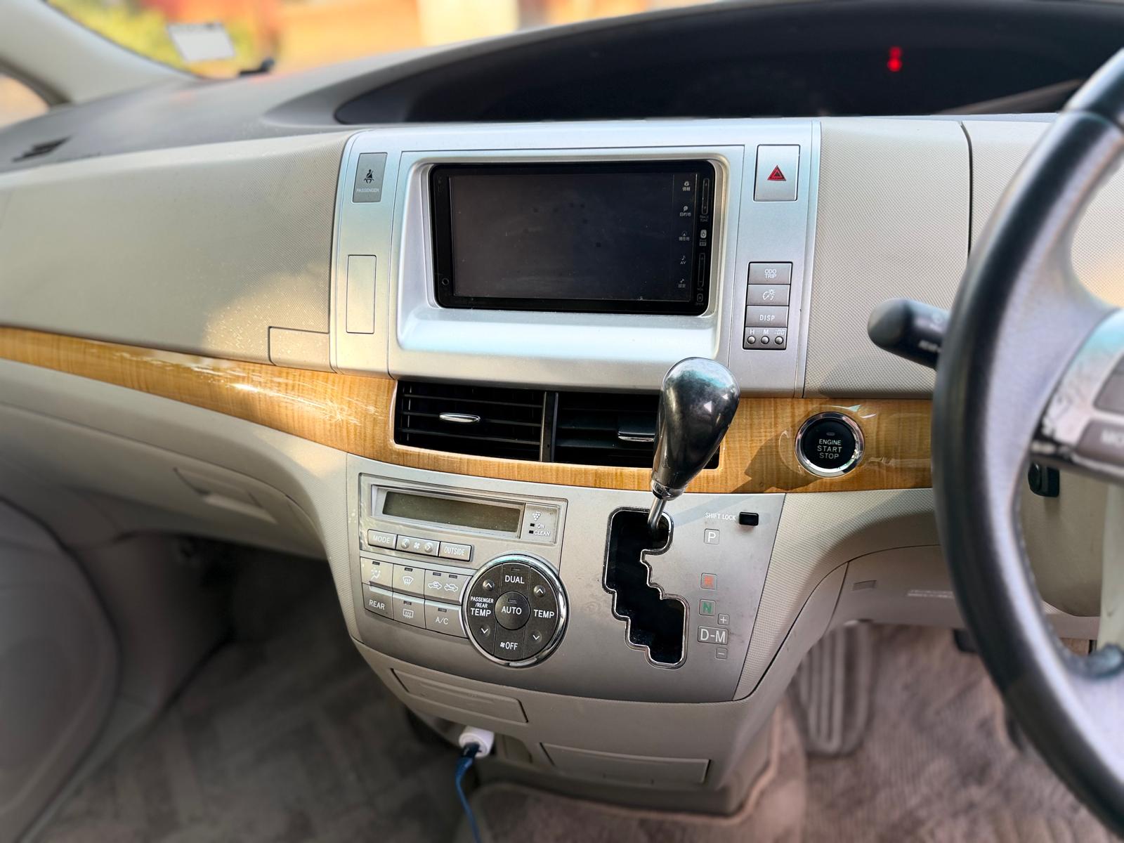 TOYOTA ESTIMA